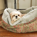 The Dorian Faux Fur Dog Bed is a luxurious and stylish dog bed that will look great in your home. This dog bed features a faux fur cover with a removable, washable cotton liner.