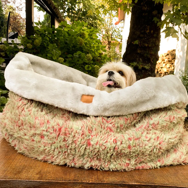 The Dorian faux fur dog bed is a luxurious, washable dog bed that your pup will love. The large size is perfect for medium to large dogs and the faux fur will keep them cozy and warm on cold nights.
