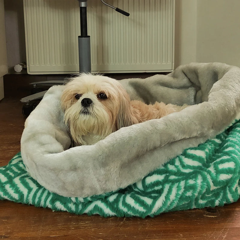 The Dorian faux fur dog bed is a washable dog bed that is perfect for any pet.